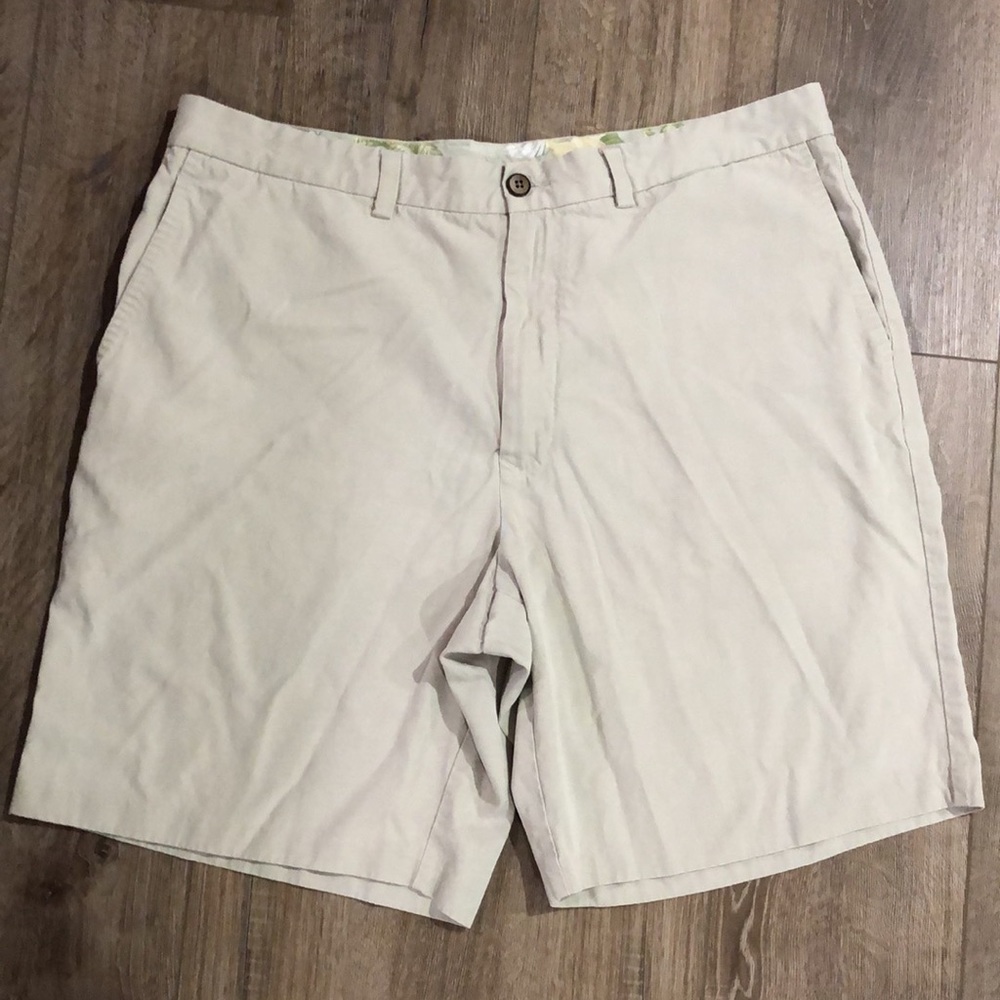 TOMMY BAHAMA Silk/Cotton Blend Flat Front Shorts